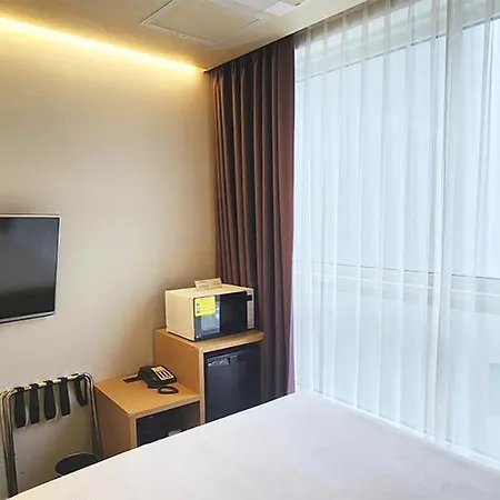Grand City Hotel Changwon Exterior foto