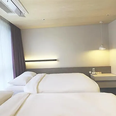 Grand City Hotel Changwon Exterior foto
